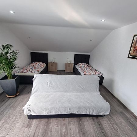Workershome - Business Apartments - Monteurwohnungen เวิร์ทไฮม์ ห้อง รูปภาพ