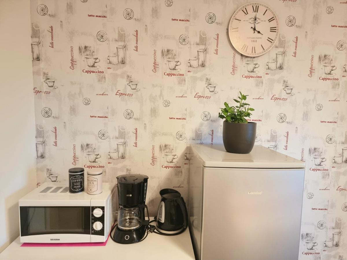 Workershome - Business Apartments - Monteurwohnungen เวิร์ทไฮม์ ห้อง รูปภาพ