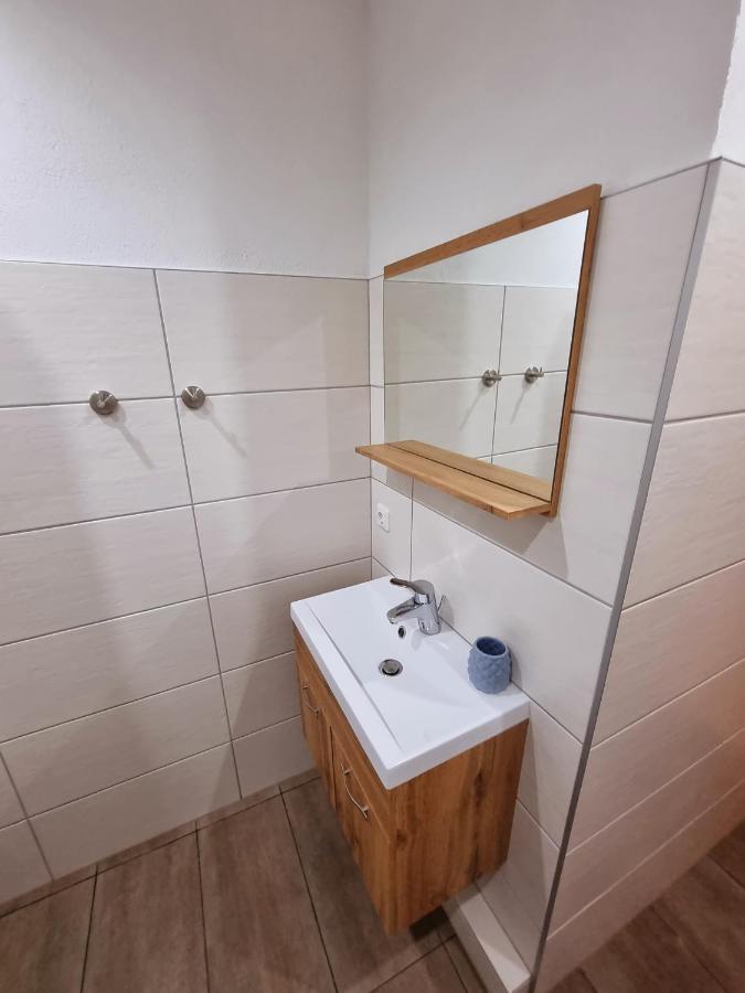 Workershome - Business Apartments - Monteurwohnungen เวิร์ทไฮม์ ห้อง รูปภาพ