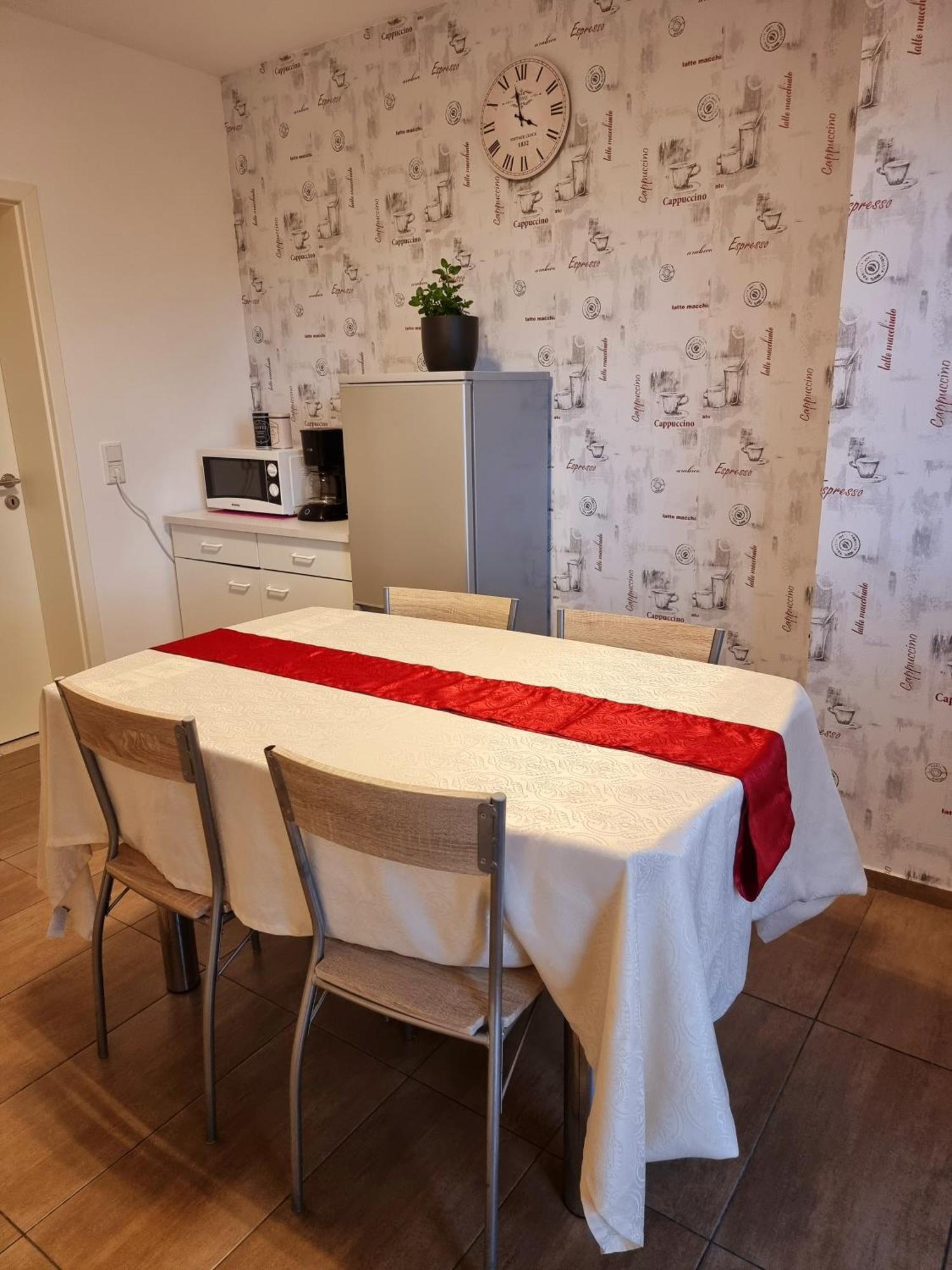 Workershome - Business Apartments - Monteurwohnungen เวิร์ทไฮม์ ห้อง รูปภาพ
